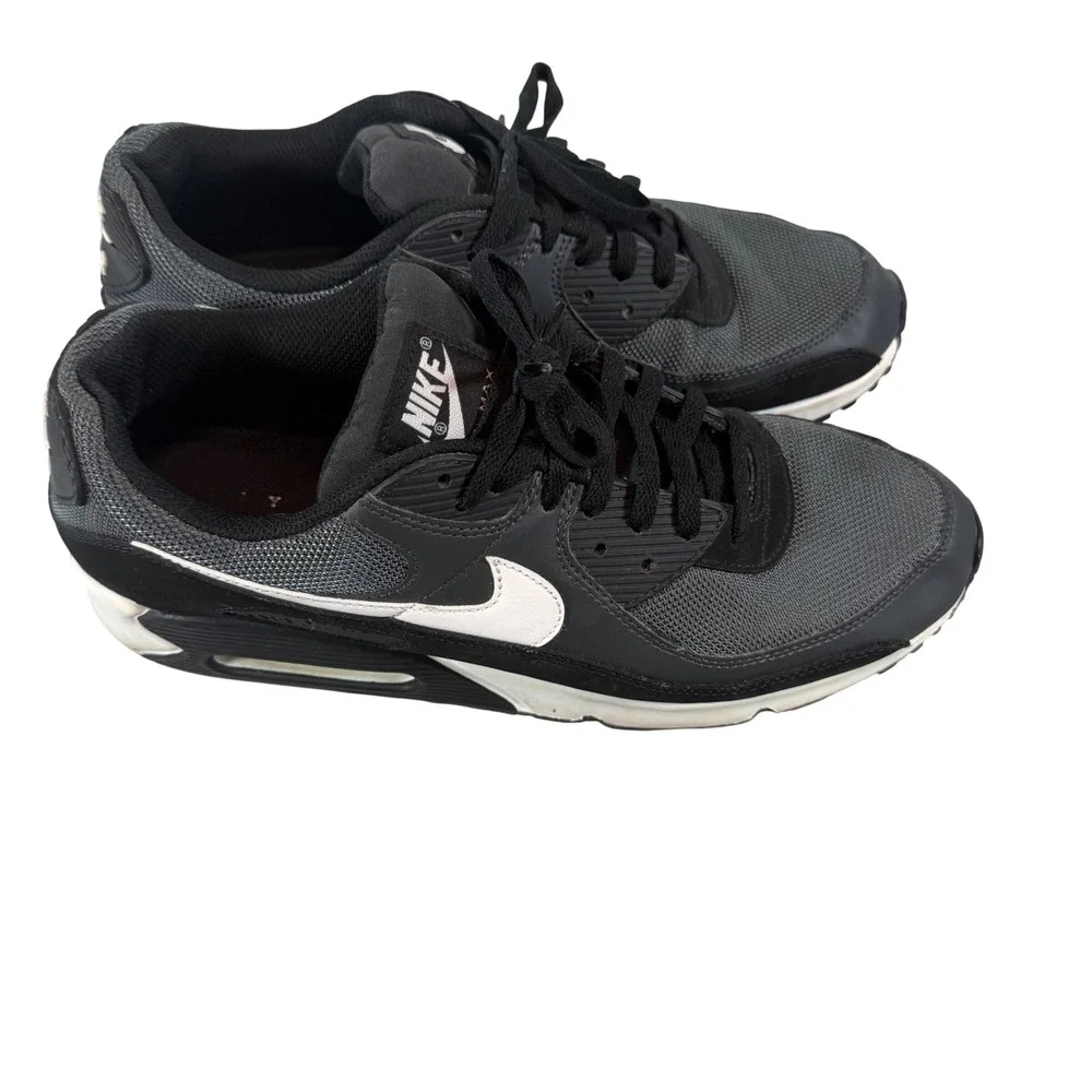 Nike Air Max 90 Black White Grey Sneakers Mens Size 11.5 CN8490-003